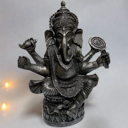 Unique Four hands Ganapati Pappa