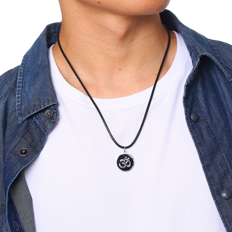 OM Necklace l Simple Style