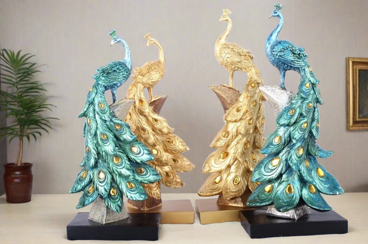 Beautiful Peacock Ornament for Living Room Home Decoration