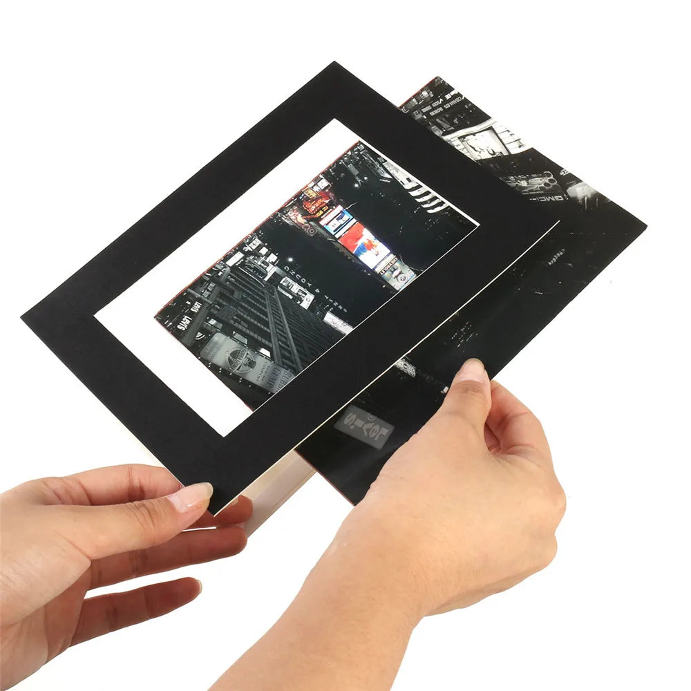 Black and White Photo Frame Set